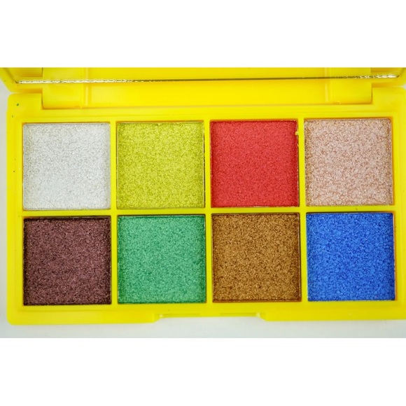 Revolution X Dr. Seuss Eye Shadow Palette One Fish Two Fish Red Fish Blue Fish - Picture 5 of 6
